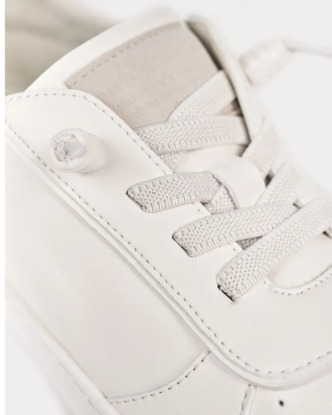 Nuuk Woman Vanilla Ice