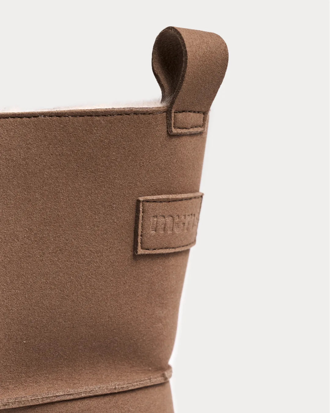 Siberia Woman Bark Brown