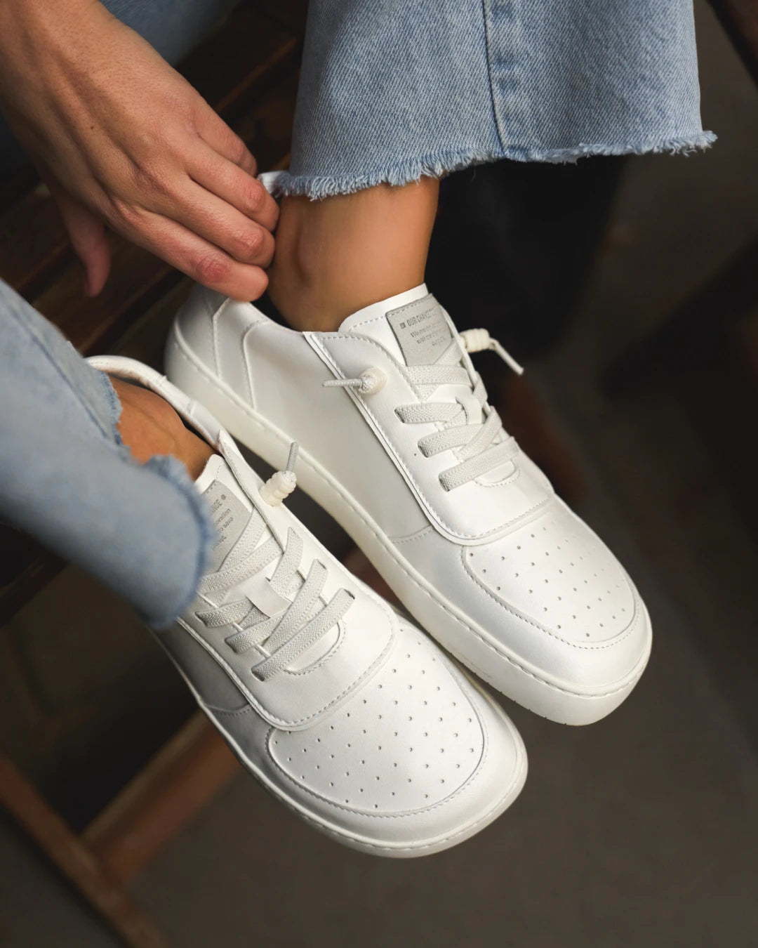 Nuuk Woman Off White